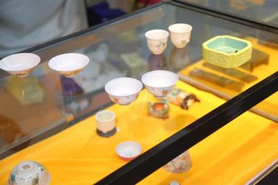 煙臺(tái)市第二屆全國(guó)國(guó)有文物商店文化藝術(shù)品交流會(huì)22日開(kāi)幕，會(huì)議會(huì)展服務(wù)全面升級(jí)